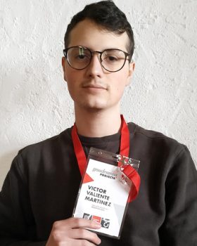 _0025_col 891_Victor Valiente_badge4a_Easy-Resize.com